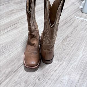 Shyanne Tan Leather Heeled Boots